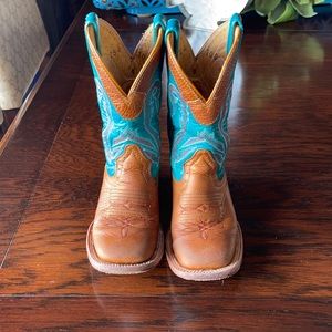 Hondo Boys cowboy boots size 9